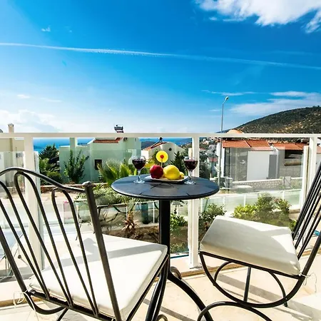 Sleeps 8 With Pool And Air Con Villa *
