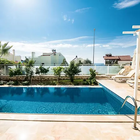 Sleeps 8 With Pool And Air Con Villa Kalkan